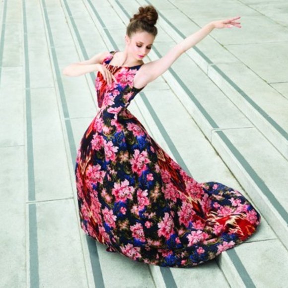 OSCAR DE LA RENTA FLORAL PRINT SIZE 2 SILK GOWN - Picture 2 of 9